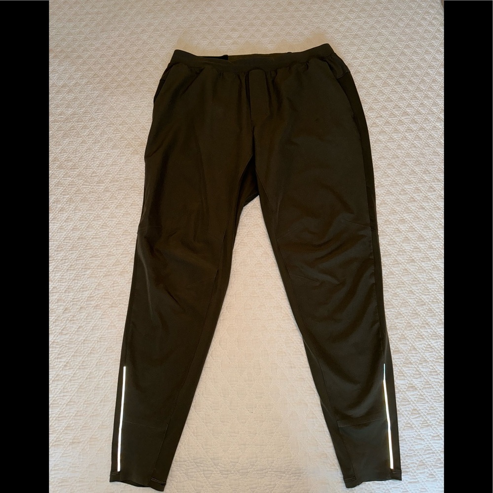 Men’s Army Green Lululemon Joggers